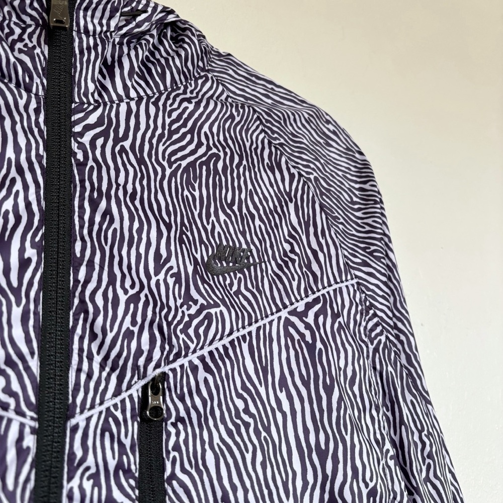 Nike Tech Windrunner Jacket Size Small Zebra Purp… - image 4